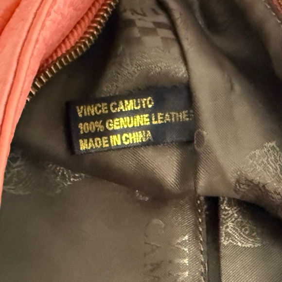 🖤 Vince Camuto Rehabber Bag Coral-Orange Pebbled Leather Turn-Lock Shoulder Bag - Picture 9 of 16